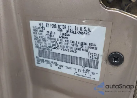 1993 Lincoln Town Car Executive из США, поврежденный, VIN 1LNLM81WXPY643062